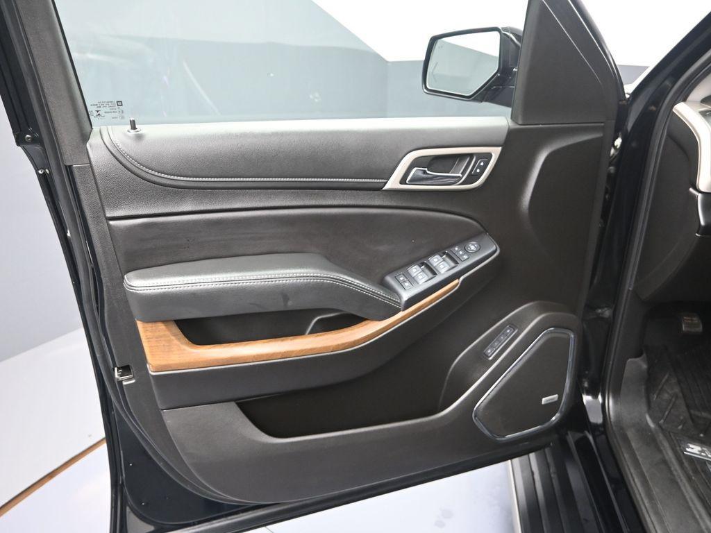 used 2019 GMC Yukon car, priced at $30,000