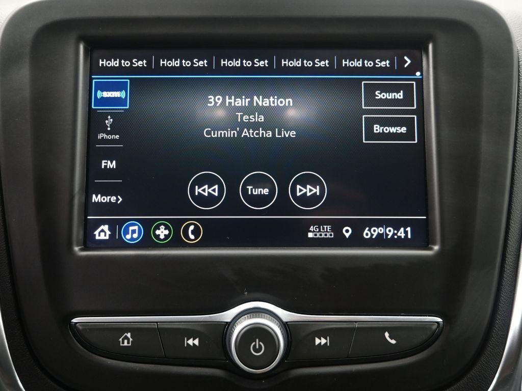 used 2020 Chevrolet Equinox car, priced at $17,500