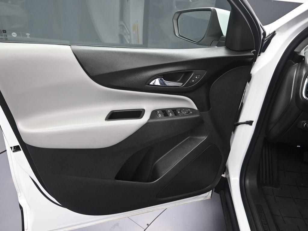 used 2020 Chevrolet Equinox car, priced at $17,500
