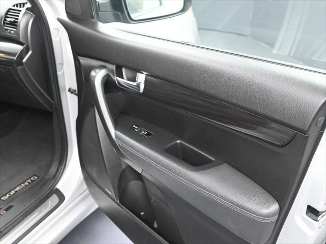 used 2013 Kia Sorento car, priced at $7,000