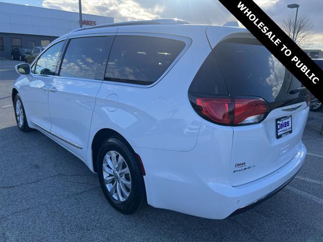 used 2018 Chrysler Pacifica car, priced at $14,500