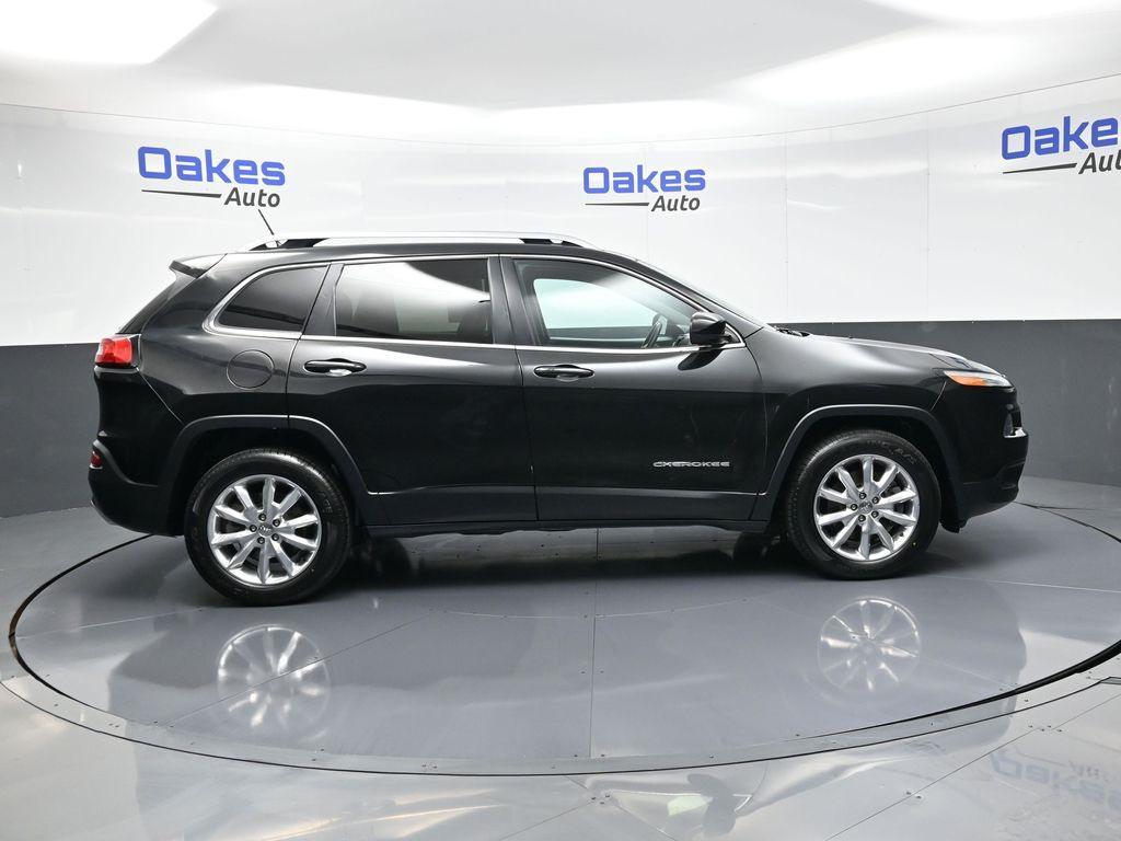 used 2015 Jeep Cherokee car, priced at $12,500