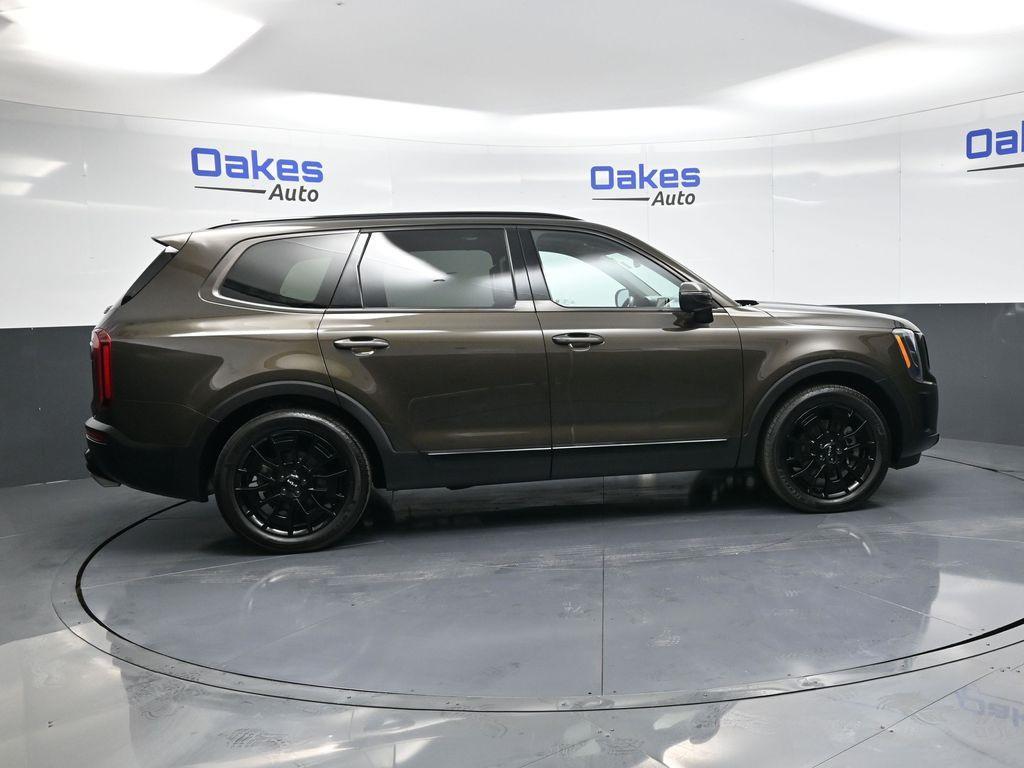 used 2022 Kia Telluride car, priced at $34,000