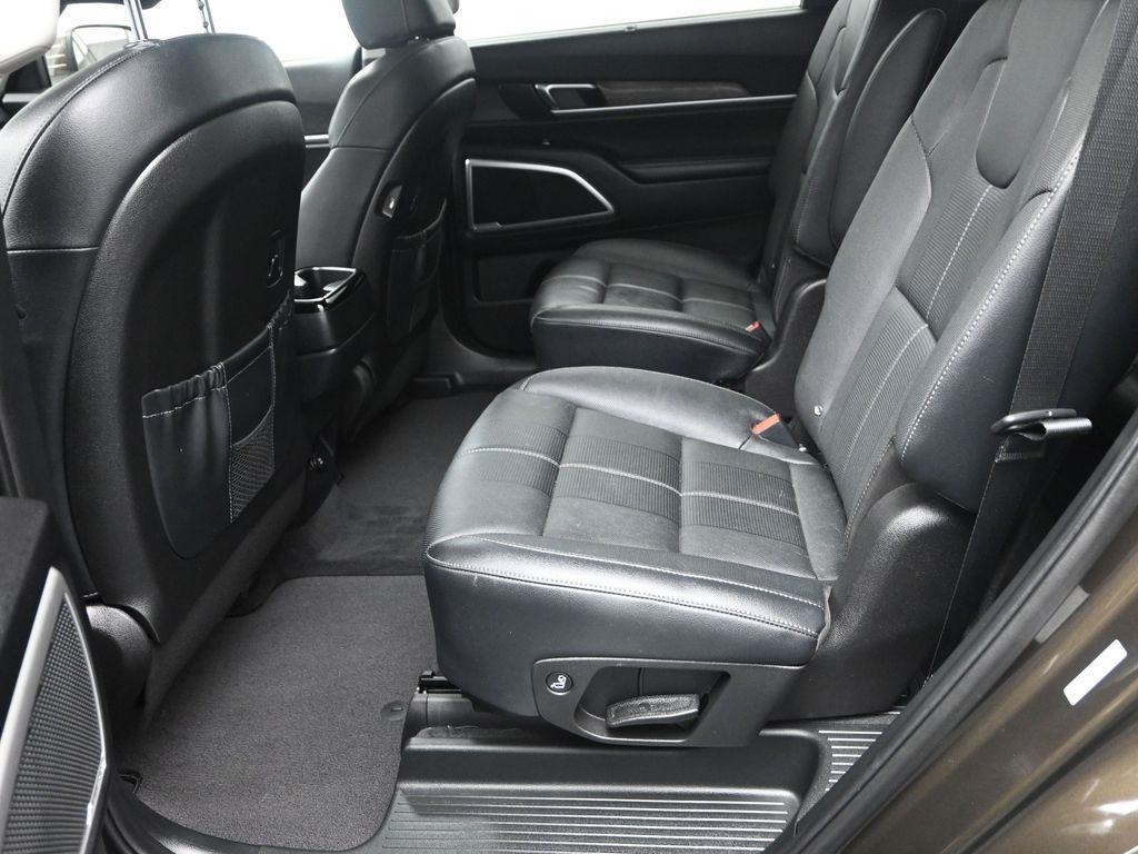 used 2022 Kia Telluride car, priced at $34,000