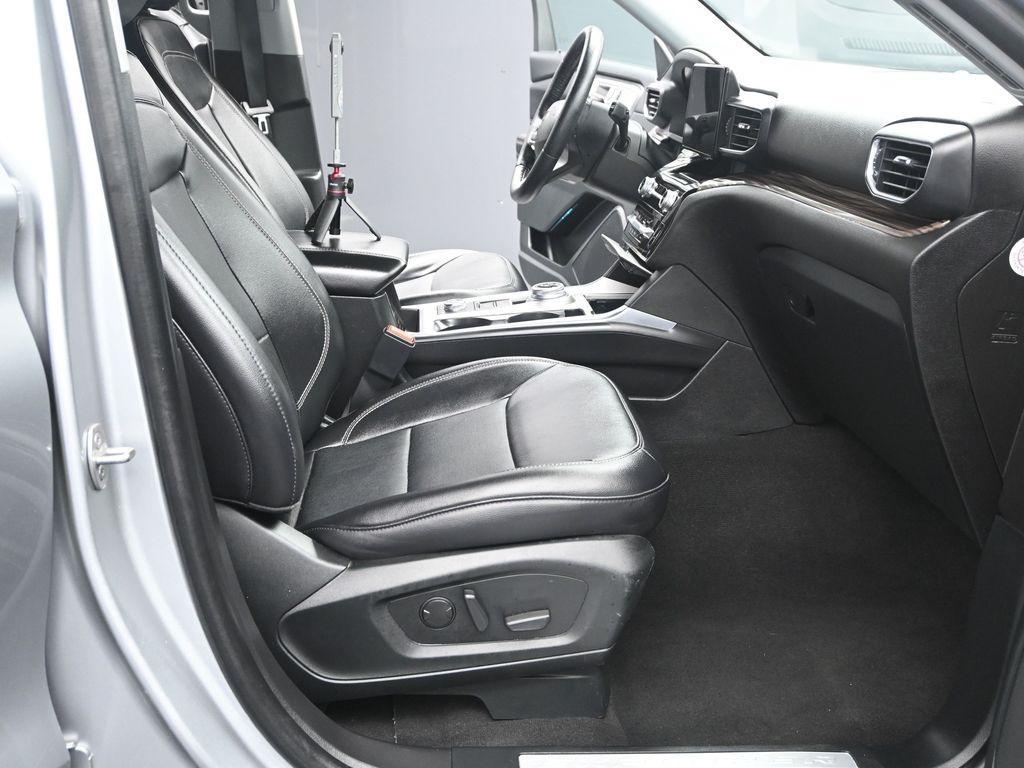 used 2023 Ford Explorer car, priced at $31,000