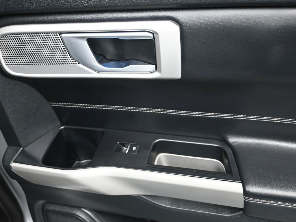 used 2023 Ford Explorer car, priced at $31,000