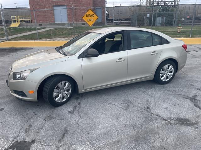 used 2013 Chevrolet Cruze car, priced at $8,000