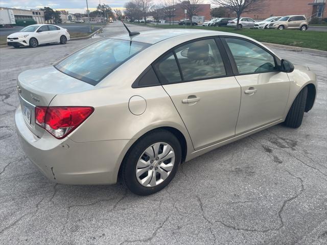 used 2013 Chevrolet Cruze car, priced at $8,000