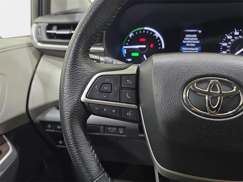 used 2023 Toyota Sienna car, priced at $39,515