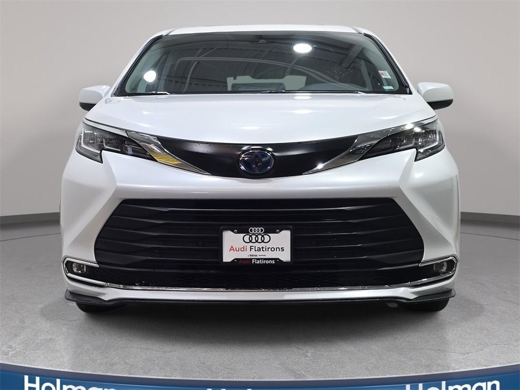 used 2023 Toyota Sienna car, priced at $39,515