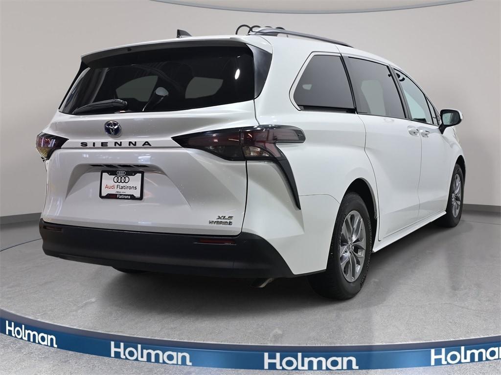 used 2023 Toyota Sienna car, priced at $39,515
