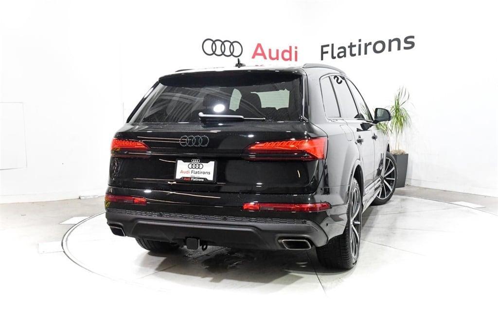 new 2025 Audi Q7 car, priced at $72,840