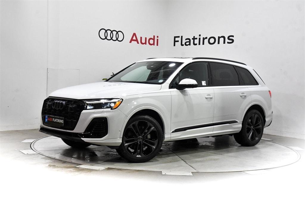 new 2025 Audi Q7 car, priced at $75,640