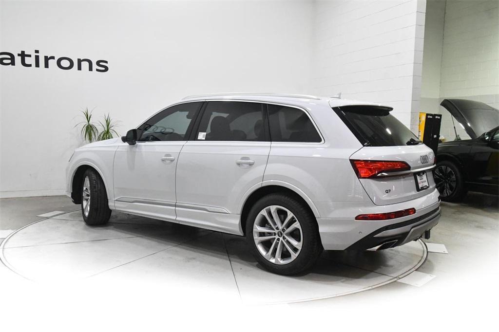 new 2025 Audi Q7 car