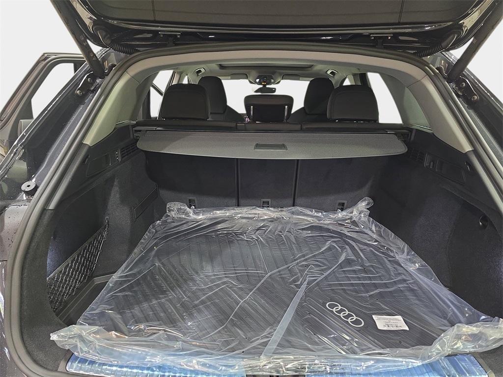 new 2025 Audi Q5 car, priced at $64,945