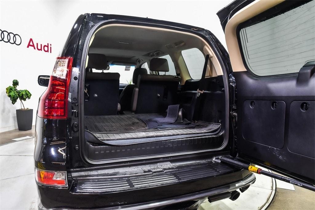 used 2022 Lexus GX 460 car, priced at $56,802