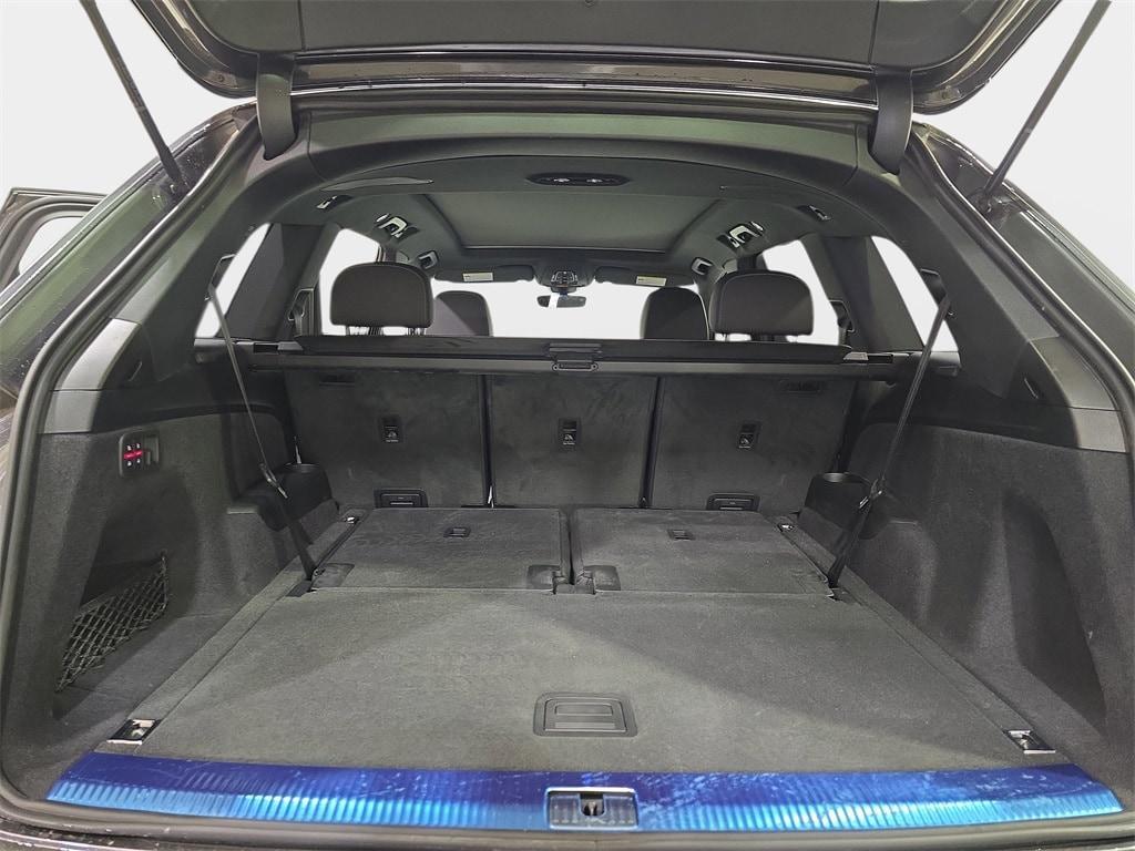 new 2025 Audi Q7 car, priced at $78,615
