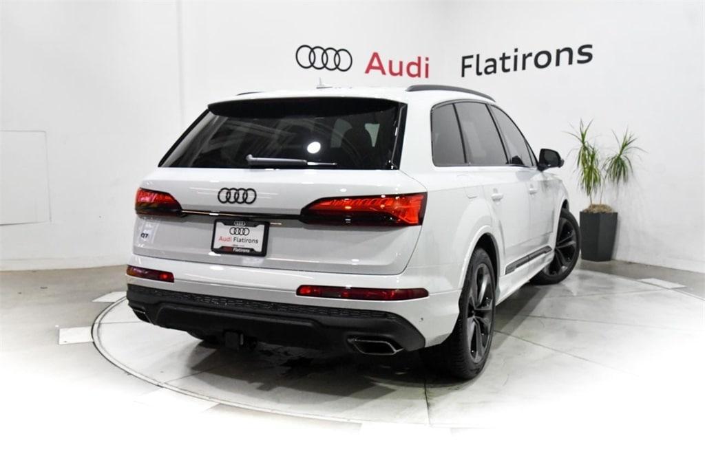 new 2025 Audi Q7 car