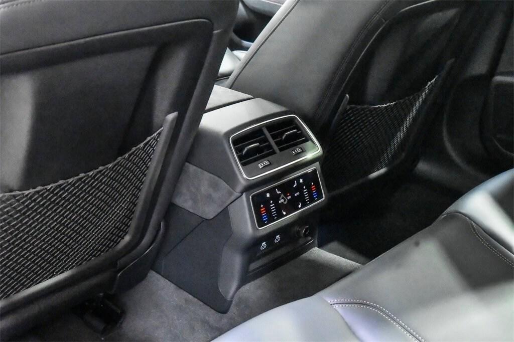 new 2025 Audi RS 6 Avant car, priced at $252,190