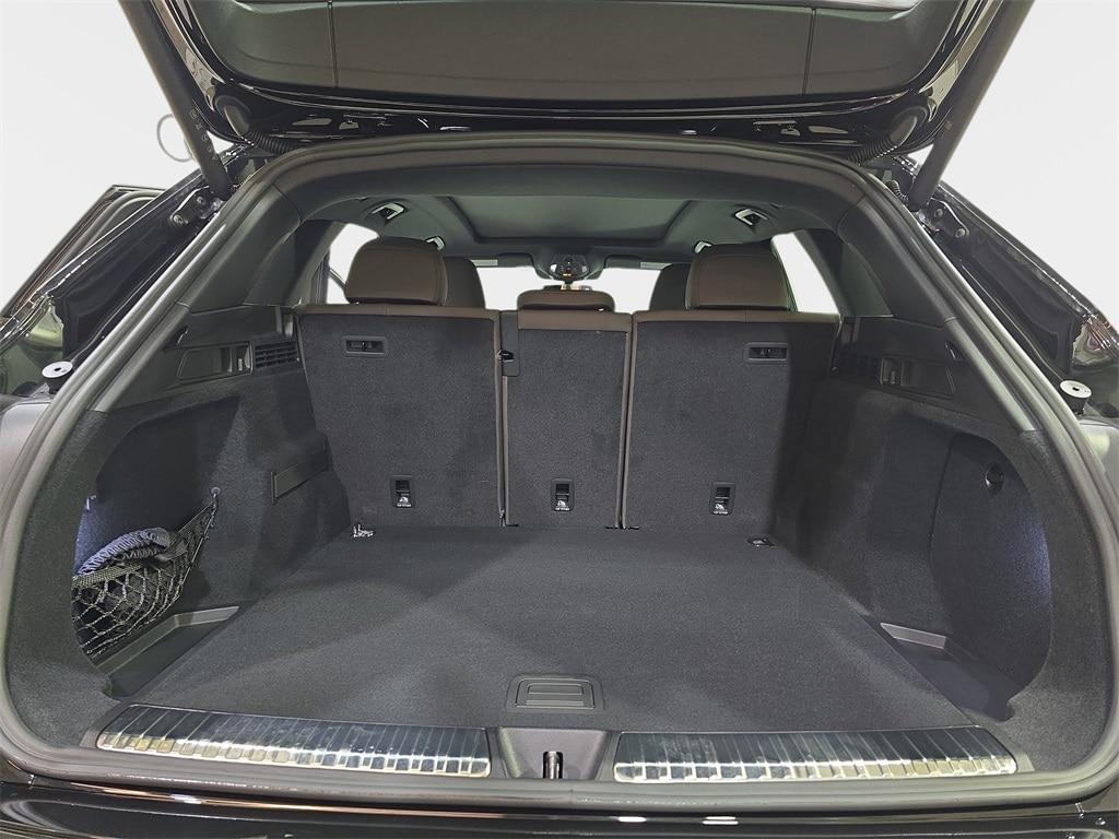 new 2025 Audi Q5 car, priced at $61,035
