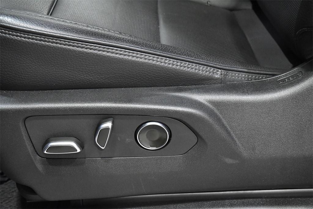 used 2024 GMC Yukon XL car, priced at $79,000