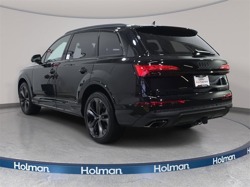 new 2025 Audi Q7 car, priced at $78,300