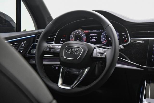 new 2024 Audi Q7 car, priced at $69,705