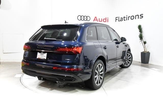 new 2024 Audi Q7 car, priced at $69,705