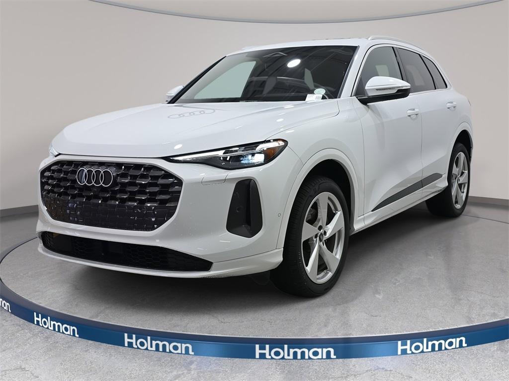 new 2025 Audi Q5 car, priced at $61,670