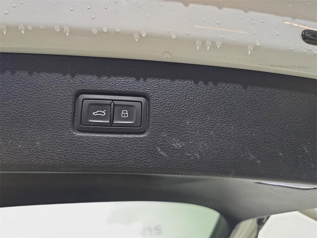 used 2018 Audi Q7 car, priced at $21,235