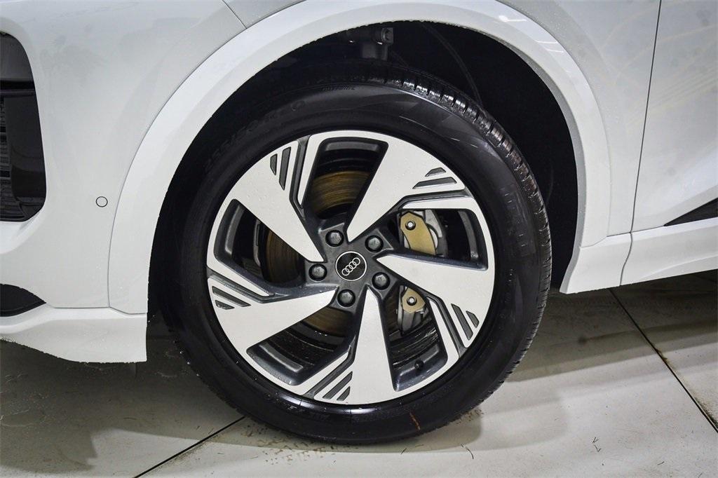 new 2025 Audi Q6 e-tron car, priced at $75,145