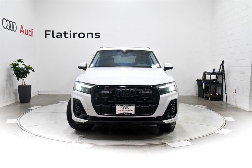 new 2025 Audi Q7 car, priced at $77,190