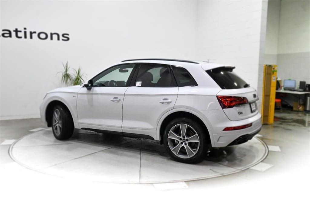 new 2025 Audi Q5 car, priced at $54,695