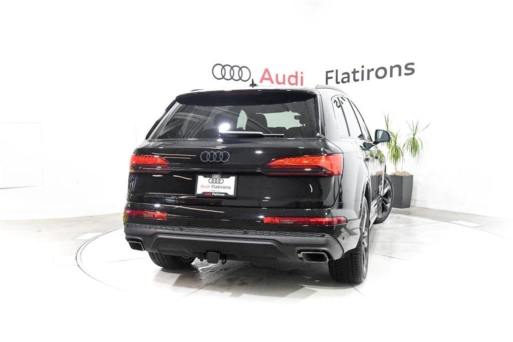 new 2025 Audi Q7 car, priced at $78,535