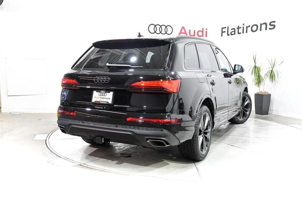 new 2025 Audi Q7 car, priced at $78,535