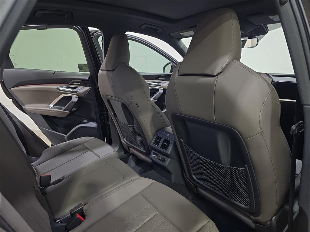 new 2025 Audi Q5 car, priced at $61,995