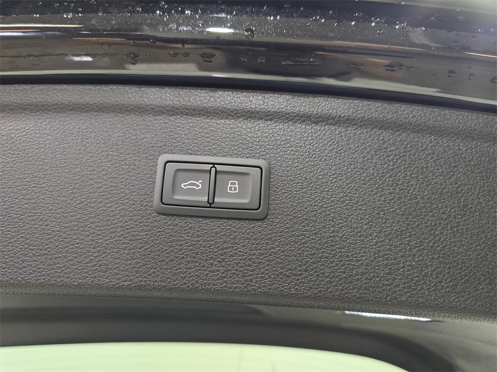 new 2025 Audi Q5 car, priced at $67,680