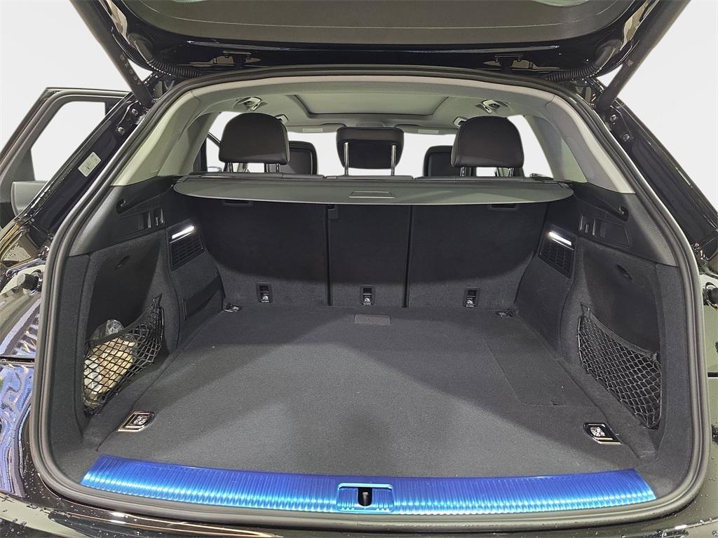 new 2025 Audi Q5 car, priced at $67,680