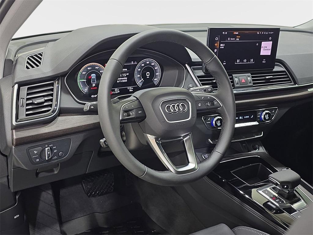 new 2025 Audi Q5 car, priced at $67,680