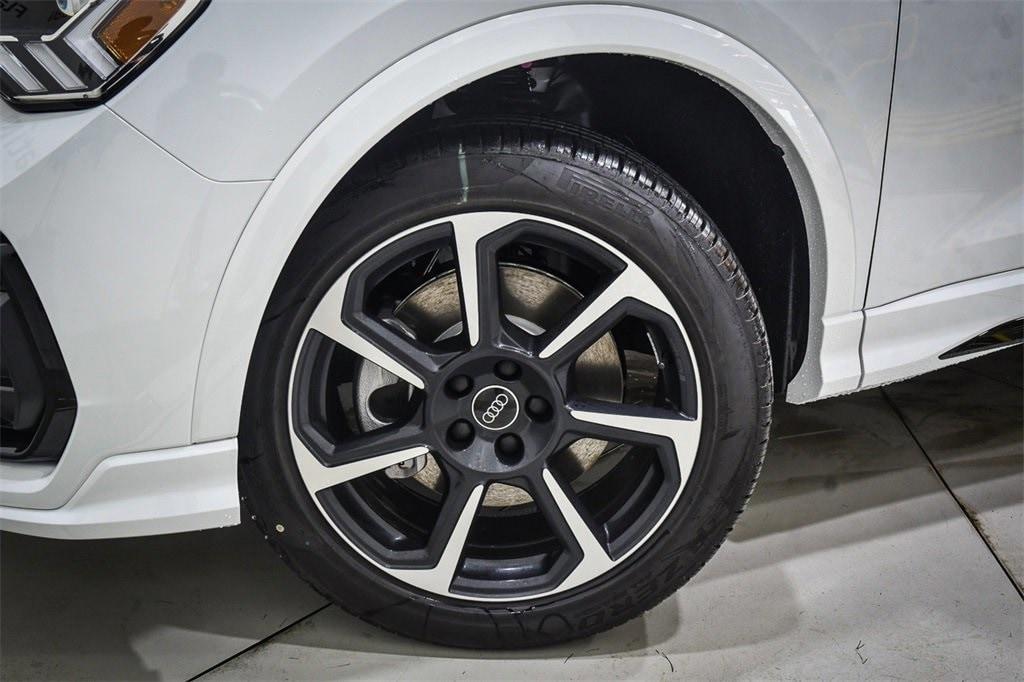 new 2025 Audi Q3 car, priced at $47,805