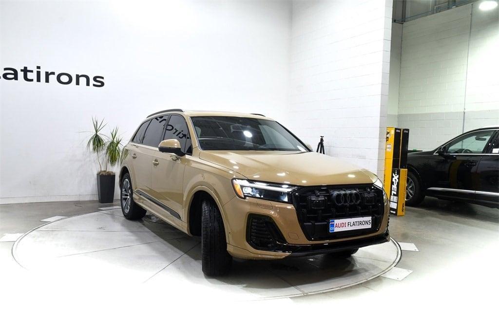 new 2025 Audi Q7 car, priced at $72,090