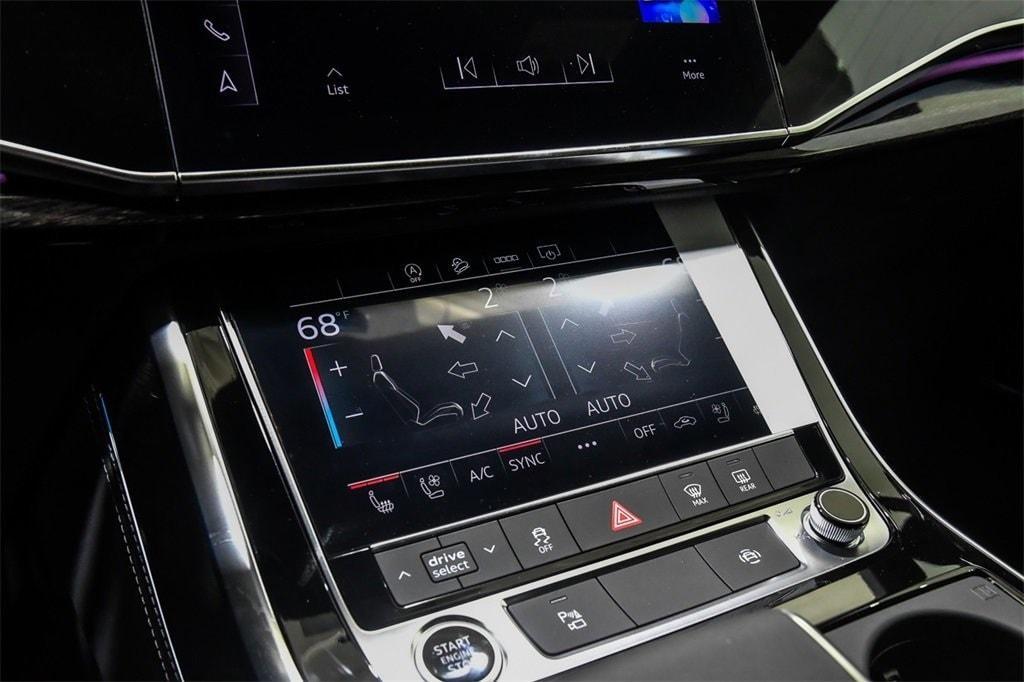 new 2025 Audi Q7 car, priced at $72,090