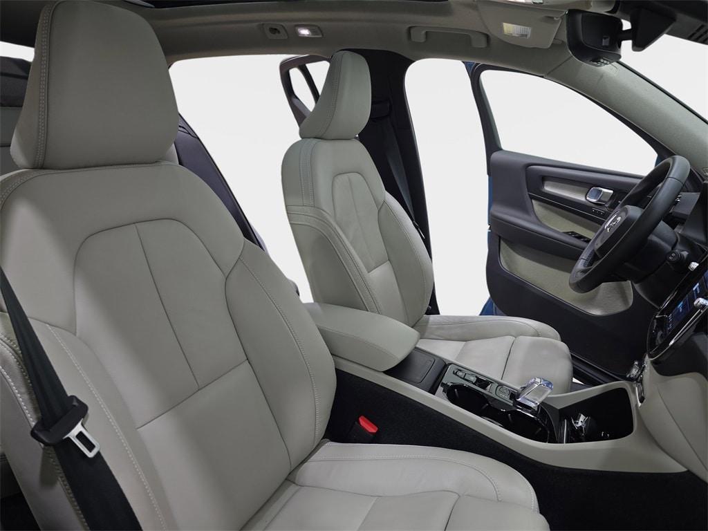 used 2023 Volvo XC40 car, priced at $34,105
