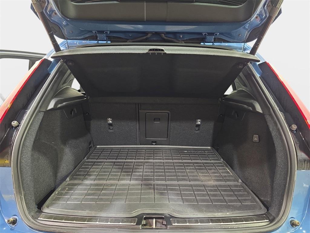 used 2023 Volvo XC40 car, priced at $34,105