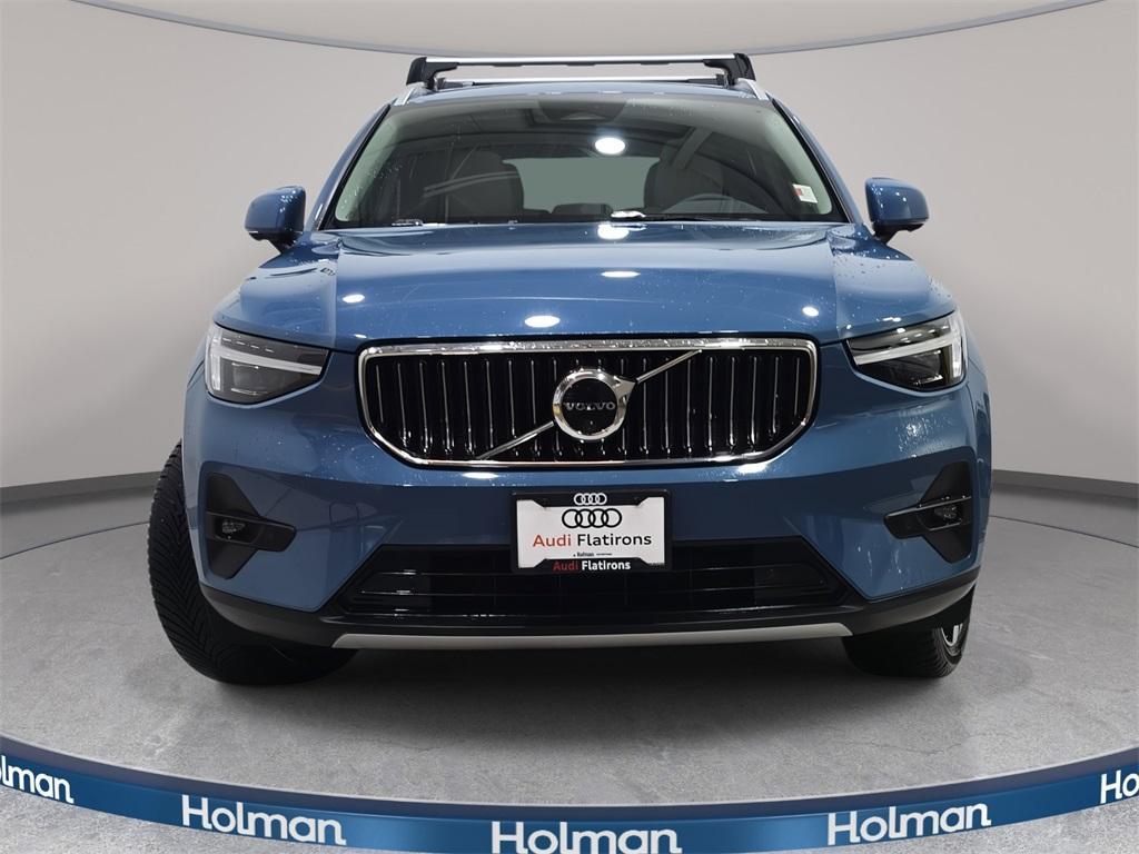 used 2023 Volvo XC40 car, priced at $34,105