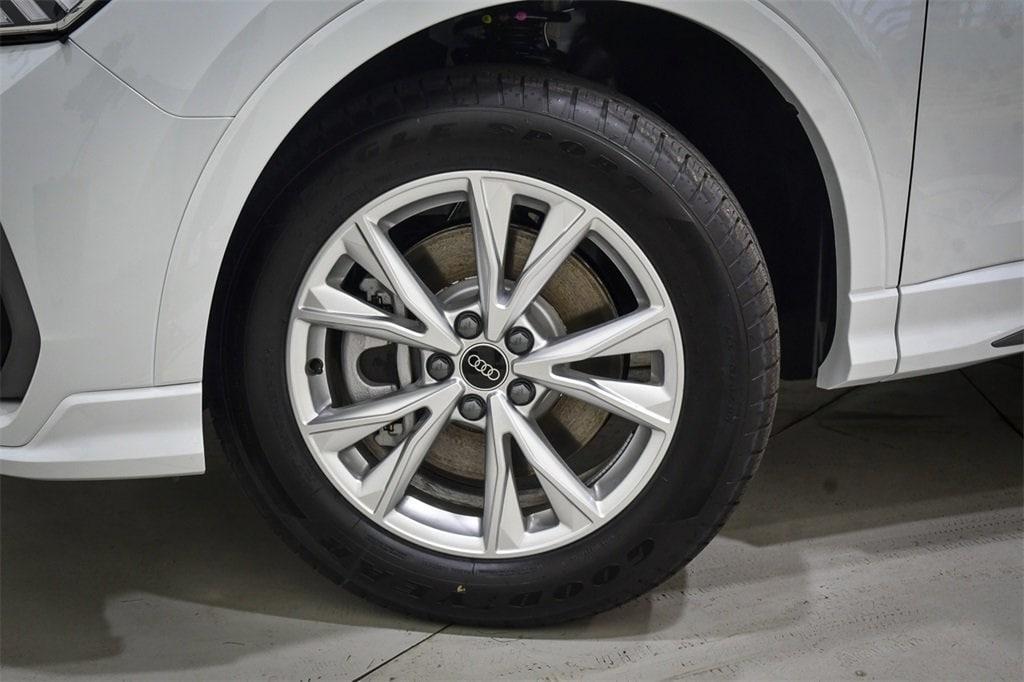 new 2025 Audi Q3 car, priced at $47,895