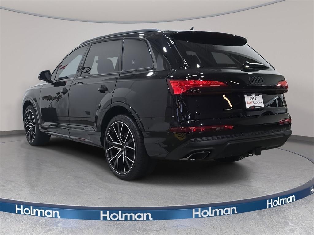 new 2025 Audi Q7 car, priced at $79,945