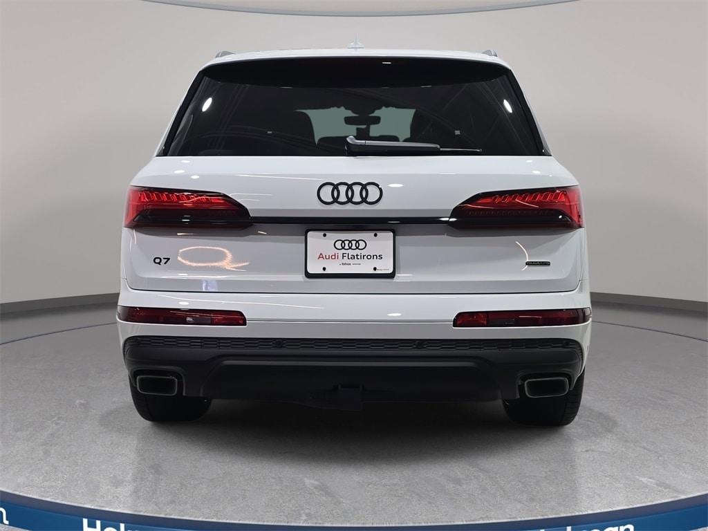 new 2025 Audi Q7 car, priced at $79,645