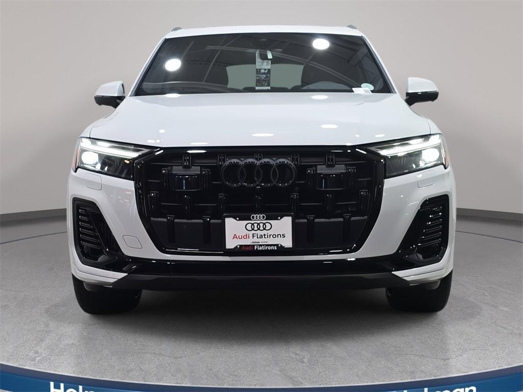 new 2025 Audi Q7 car, priced at $79,645