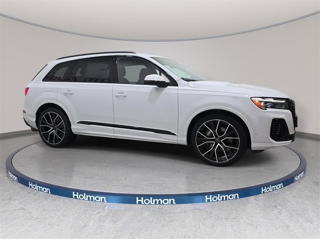 new 2025 Audi Q7 car, priced at $79,645